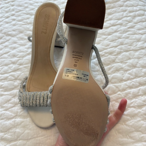 SCHUTZ Silver Heels Elegant Design - Picture 3 of 4